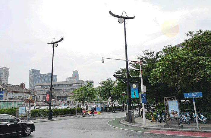 LED Light Pole Screens